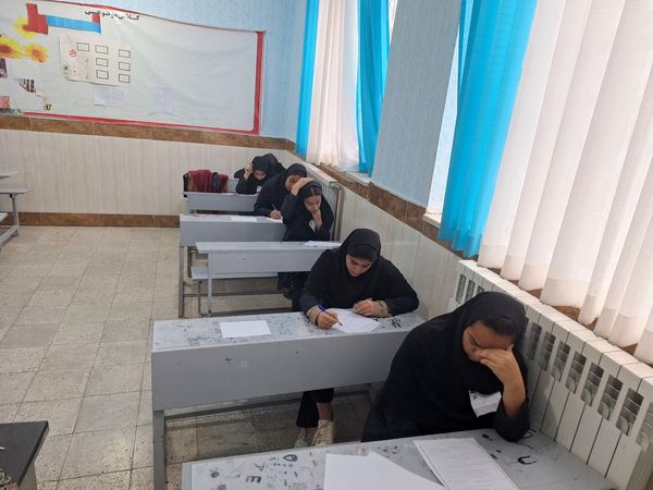 امتحانات نوبت اول در مدرسه برادران رحمانی خلیل آباد