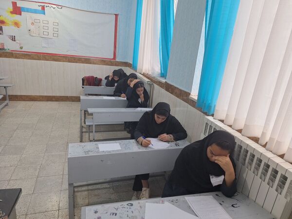 امتحانات نوبت اول در مدرسه برادران رحمانی خلیل آباد