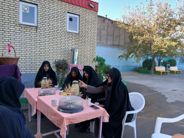 کافی شاپی به وسعت آرزوهای فاطمیه