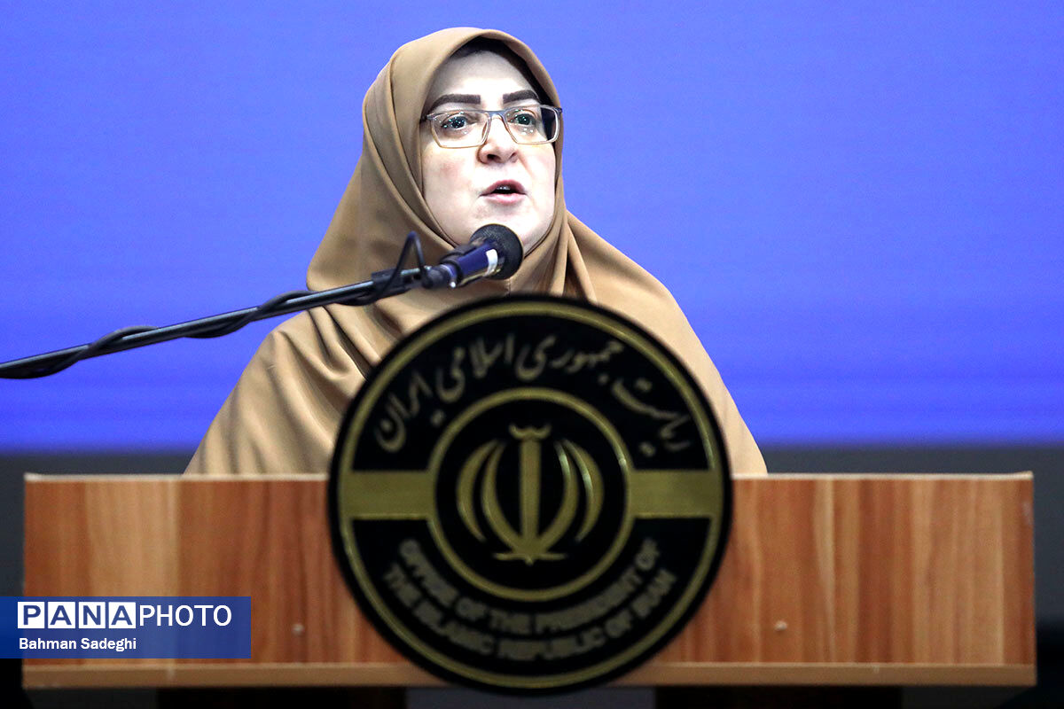 مهاجرانی شنبه و دوشنبه اقدامات دولت را به مردم گزارش می‌دهد 