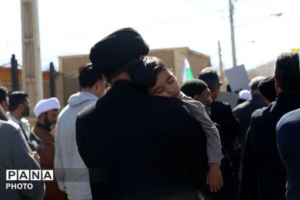قیام مردم انقلابی شهر کهک قم به خونخواهی رهبر شهید 