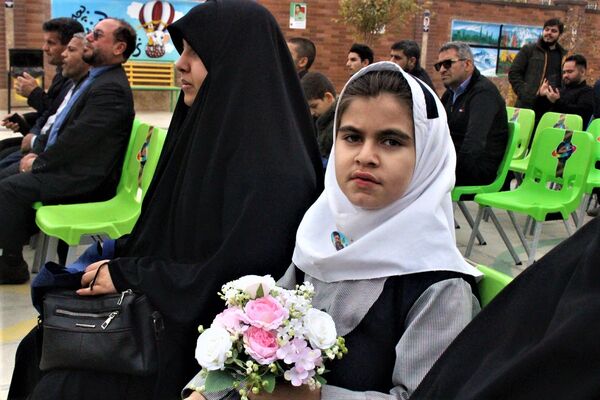 جلوه‌هایی از یادواره شهدا در دبستان استثنایی باغچه‌بان قم