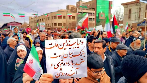 تجلی ولایتمداری در مسیر ۲۲ بهمن
