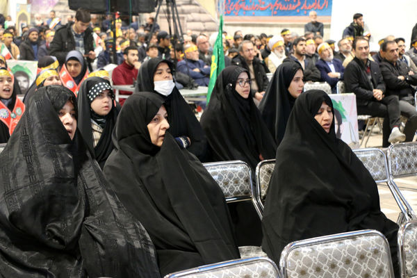 حضور پیشتازان در یادواره یکهزار شهید فرهنگی و دانش‌آموز استان قم