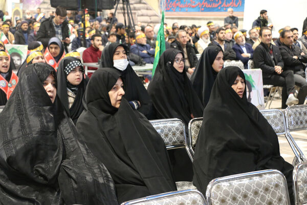 حضور پیشتازان در یادواره یکهزار شهید فرهنگی و دانش‌آموز استان قم