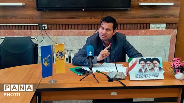 هم اندیشی اعضای انجمن اسلامی دانش‌آموزی با حضور معاون پرورشی و تربیت بدنی زاوه