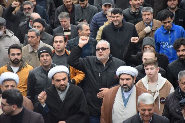  لبیک ملت ایران به فرمان رهبری