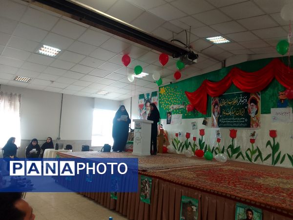 زنگ انقلاب در مدرسه بنت‌الهدی صدر با حضور مسئولین نواخته شد 