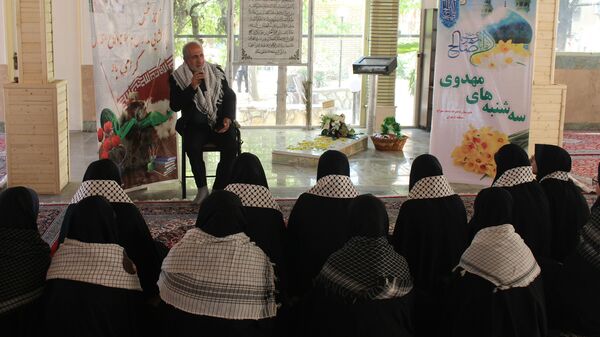 دانش‌آموزان مدارس منطقه ۵ با شهید گمنام پیمان وفاداری بستند