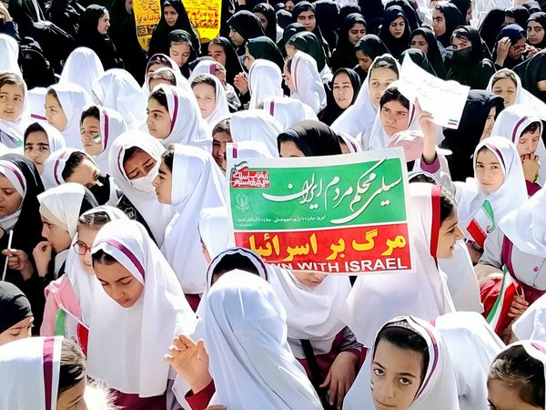 روایت تصویری خروش ملت دهه هشتادی