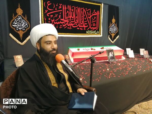 آیین عزاداری شب نهم محرم در هیئت شاهزاده علی اکبر 