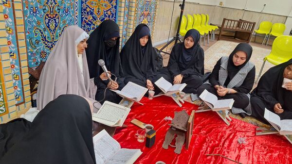 جلسه مسئولین هیئت‌های مذهبی مدارس متوسطه ناحیه ۶