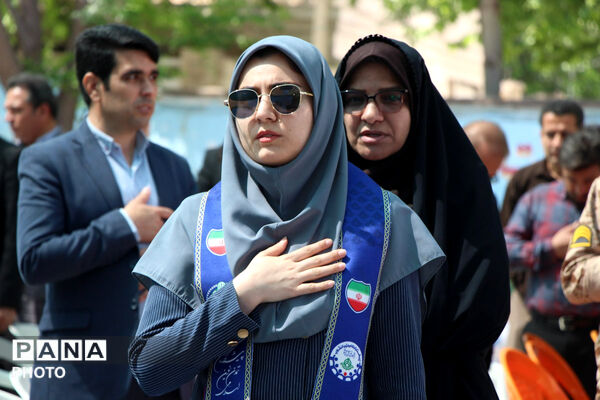 آیین نواختن زنگ سپاس معلم در شهرستان سملقان