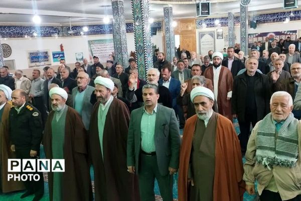 اقامه باشکوه نماز وحدت‌آفرین جمعه در فیروزکوه