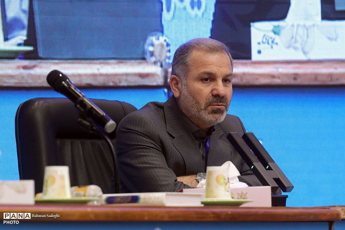 سازماندهی ۶ میلیون دانش‌آموز در برنامه پنج‌ساله بسیج دانش‌آموزی/ تدوین نقشه راه نوین بر اساس گروه‌های سنی