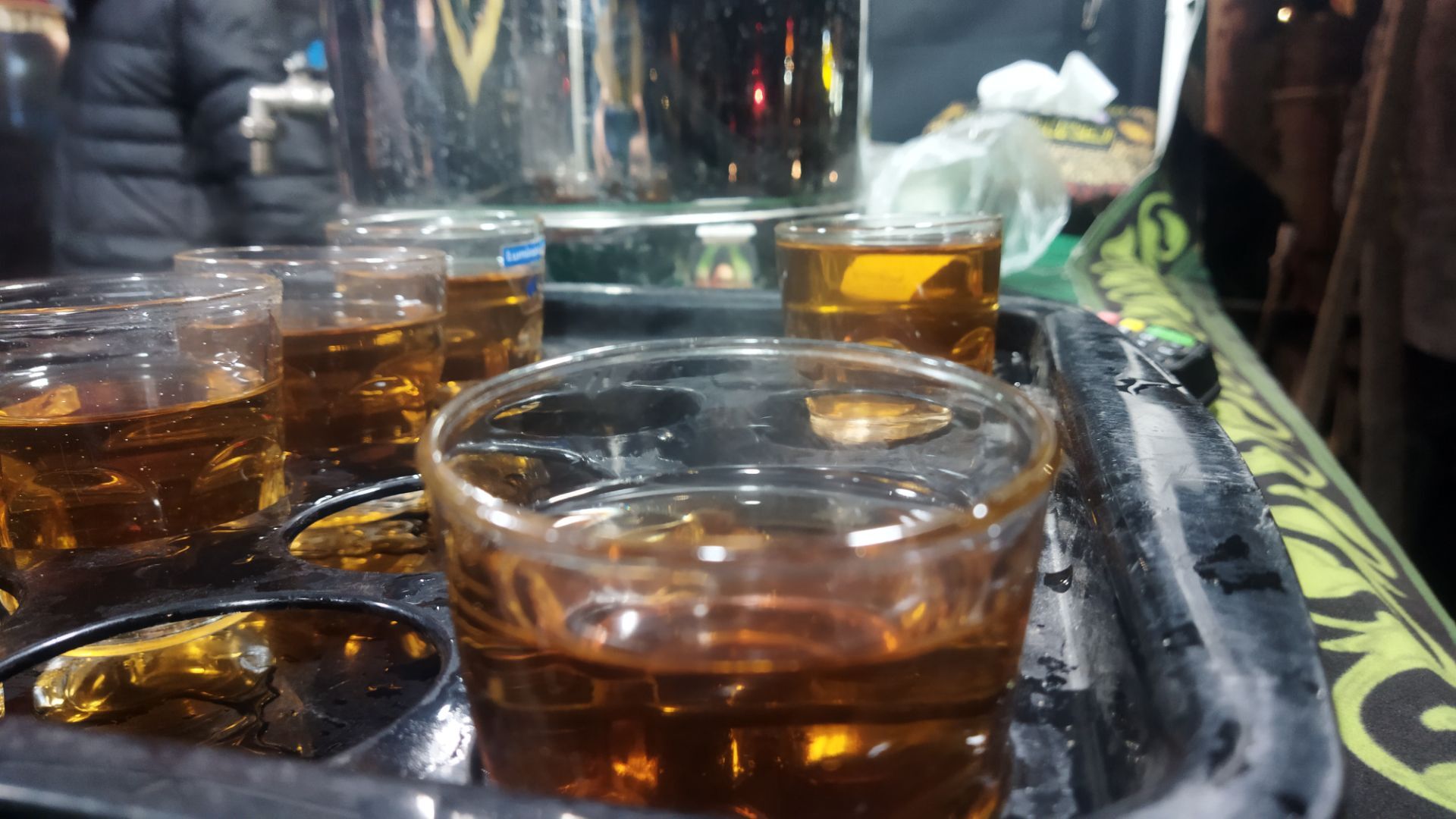 سقاخانه قمر بنی هاشم در چهل و یکمین شب از اجتماعات مردمی نیشابور 