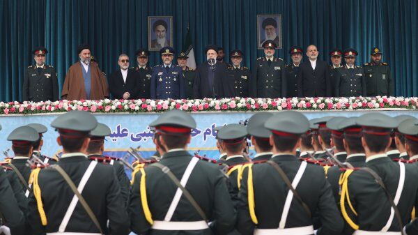 امنیت ما متکی به کشورهای خارجی و قدرت‌های دنیا نیست