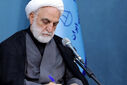 ملت ایران با تأسی به مکتب حسینی متجاوزان را شکست داد