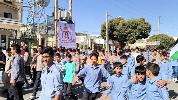 مردم شهرستان چرداول کفن پوشان جنایات رژیم صهیونیستی در غزه و لبنان را محکوم کردند