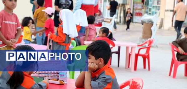 جشن روز جهانی کودک در قلعه‌گنج