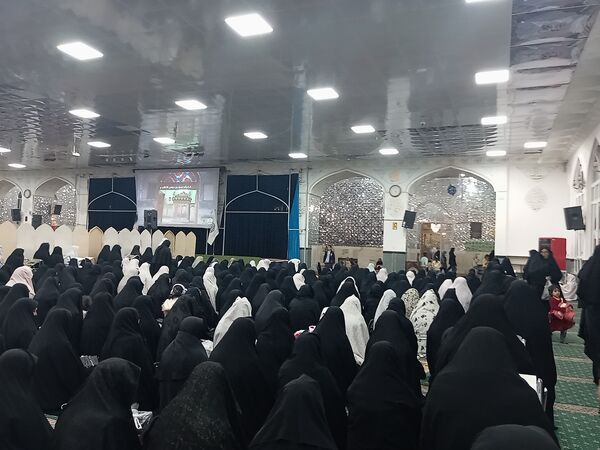 نماز جماعت همزمان با شب لیلة الرغائب در شهرستان کاشمر 