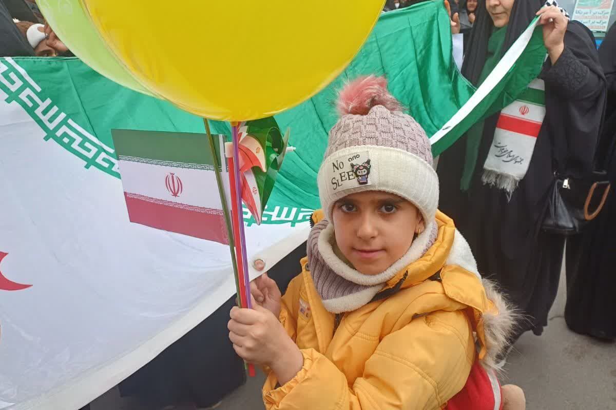 ۲۲بهمن تجلی شور، هیجان، ایستادگی و وطن دوستی در رودهن