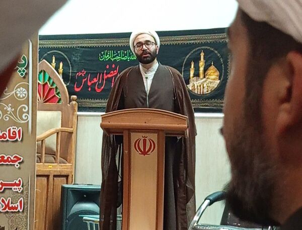 نشست روحانیون و ائمه جماعت مساجد با امام جمعه کاشمر