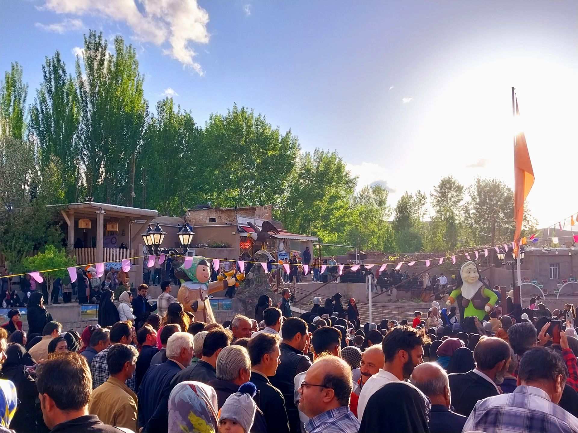 جشنواره ریواس در کوهسرخ