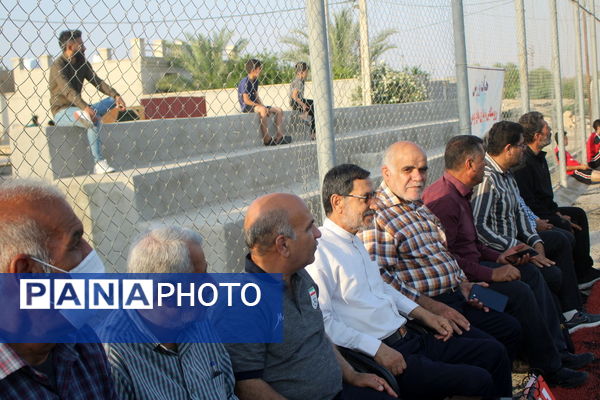 تیم چاهکوتاه قهرمان مسابقات روستایی مینی فوتبال جام پرچم شهرستان بوشهر 