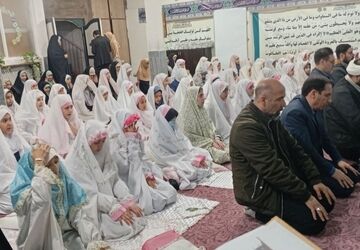 مراسم افطاری دانش‌آموزان دبستان یاس
