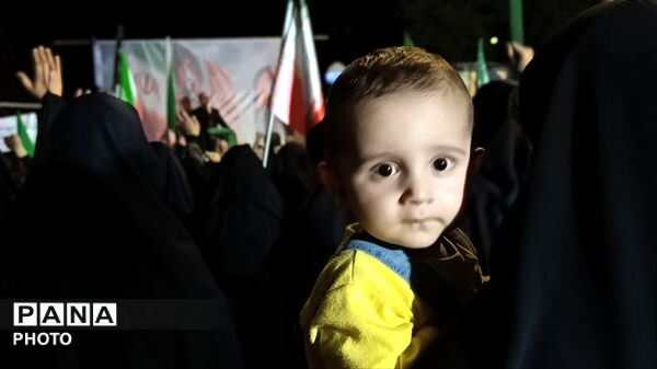 دهه نودی های پای انقلاب
