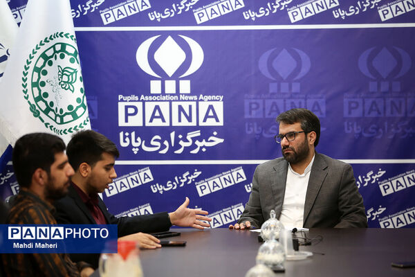 دیدار صمیمانه دانش‌آموزان اتحادیه انجمن‌های اسلامی با مدیرعامل خبرگزاری پانا