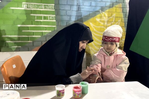 تجدید بیعت دانش‌آموزان با رهبر انقلاب