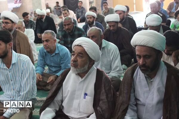 بشاگرد در قاب نماز جمعه