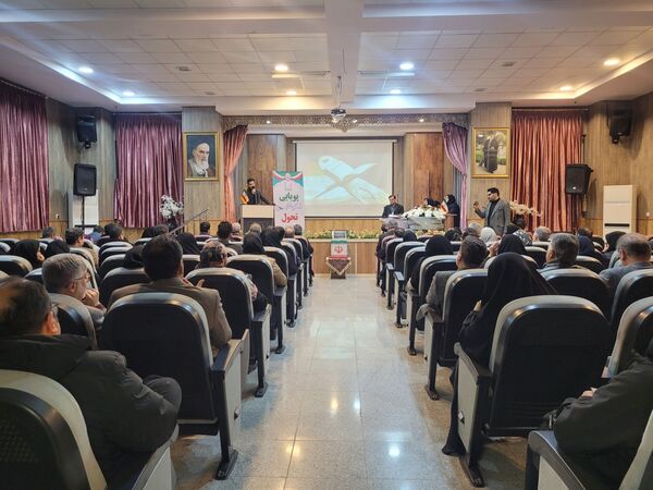 جلسه روسای انجمن مدار ناحیه سه در دبستان مصلی نژاد حضرت زینب