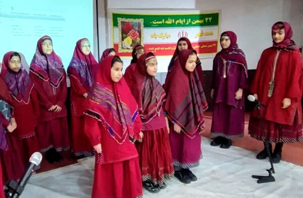 برگزاری اولین جشنواره شهرستانی سرود فجر در گالیکش