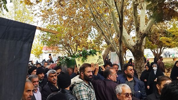 تدفین شهید گمنام در پارک مهر نیشابور 
