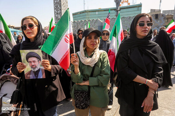 رزمایش دختران «جان‌فدای ایران»