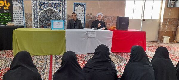 برگزاری تریبون آزاد در آموزشگاه مرحوم پاکدل خلیل آباد
