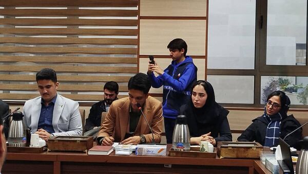 نشست مشورتی و گفت‌و‌گوی بین نسلی معاون سیاسی و اجتماعی استاندار آذربایجان شرقی
