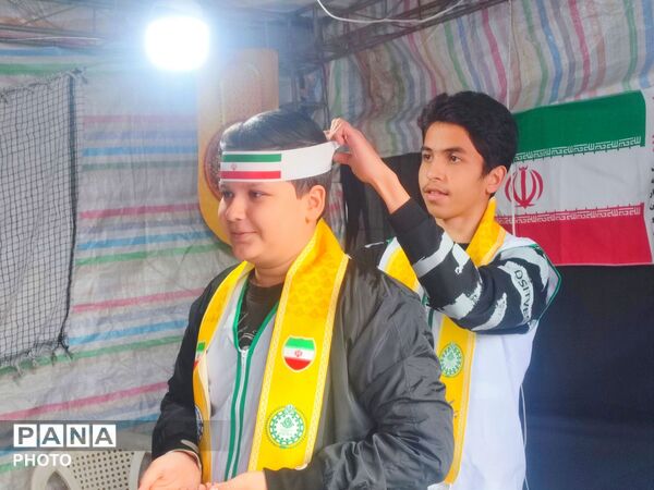 برپایی موکب سازمان دانش‌آموزی در حاشیه اجتماعات جنگ رمضان در همدان