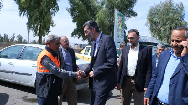 خوش‌آمدگویی مسئولان شهری قم به زائران کریمه اهل بیت(س)