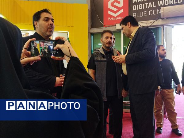 نمایشگاه یاریگران زندگی باحضور مسئولان و چهره‌های فرهنگی و ورزشی کشور