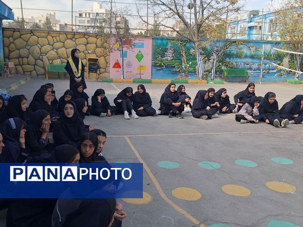 المپیاد ورزشی درون مدرسه ای در دبیرستان شهید قویدل