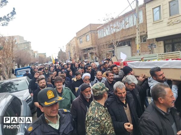 تشییع پیکر مطهر شهید والامقام ابوالفضل اسماعیلی در شهر صوفیان