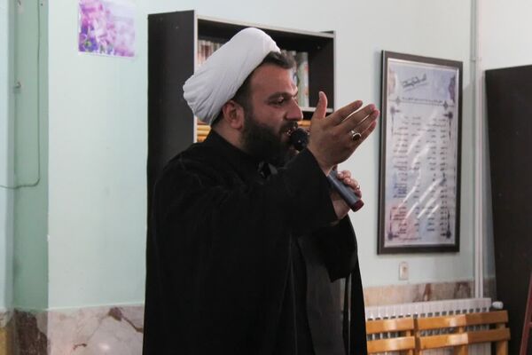 در زمین، گمنام اما در آسمان، خوشنام