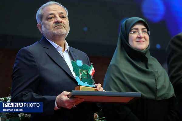 بیست و هفتمین همایش ملی تکریم خیرین مدرسه ساز