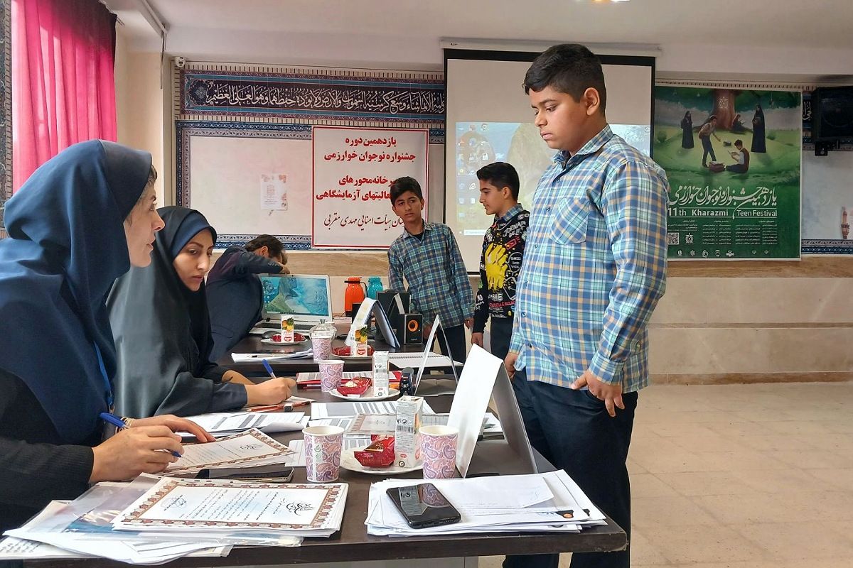 رقابت دانش آموزان پرتلاش ملاردی در محور ریاضیات یازدهمین دوره جشنواره نوجوان خوارزمی 