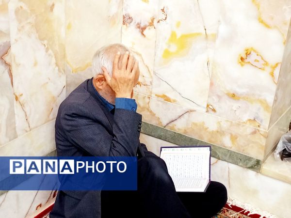 قرائت دعای کمیل در کاشمر