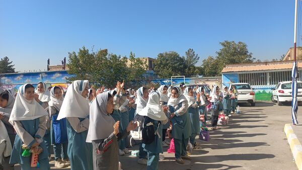 شادی و نشاط در روز جهانی کودک در دبستان لطیفه 